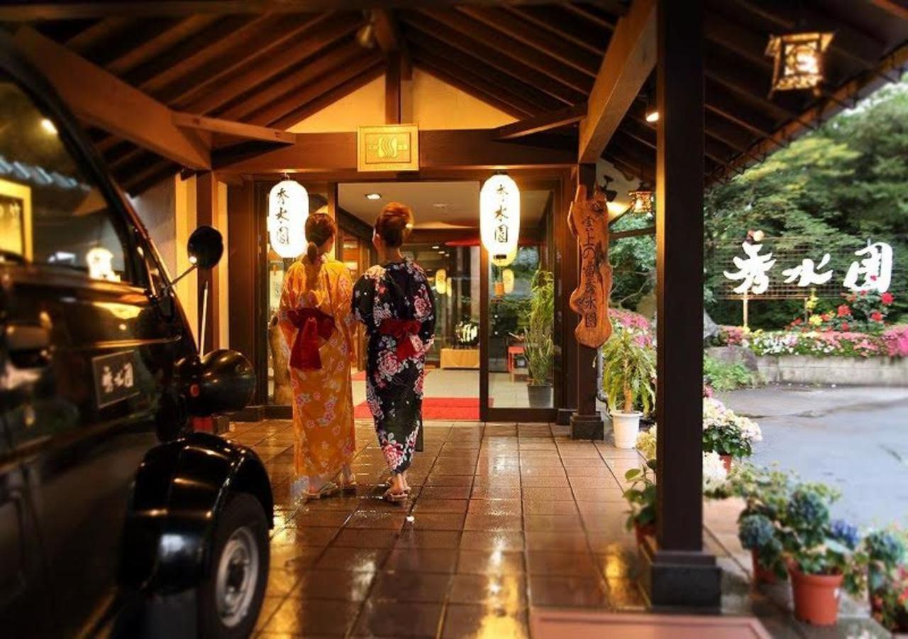 Отель Ikaho Syusuien Shibukawa Экстерьер фото